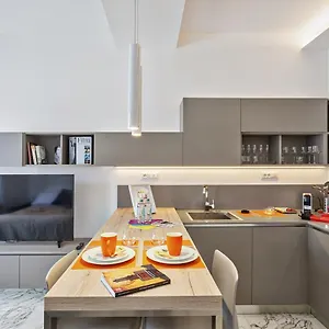 https://studio-piccolo-a-carignano-by-wonderful-italy.hotelitalianriviera.com